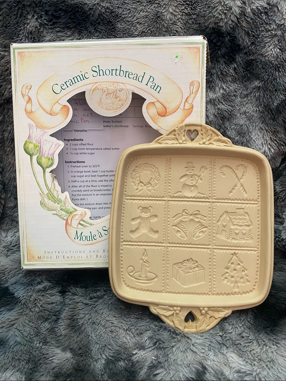 Vintage Ceramic Shortbread Pan - Picture 14 of 16